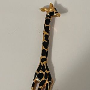 Vintage Carolee giraffe pin